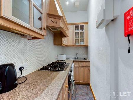Brunton Terrace, Hillside, Edinburgh, EH7 - Photo 3