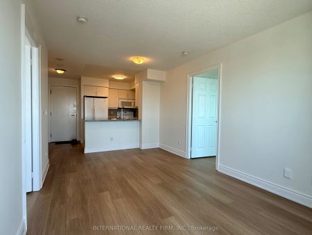 15 Greenview Avenue #1411 - Photo 5