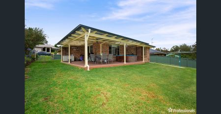 45 Norris Drive, Armidale, NSW 2350 - Photo 4