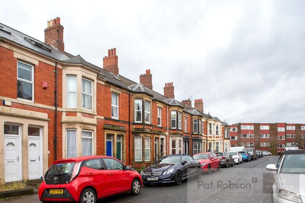 Coniston Avenue, Newcastle upon Tyne - Photo 1