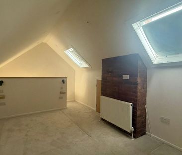 3 bedroom Flat To Let - Photo 5