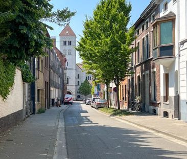 Appartement te huur in Gent voor € 735 met 1 slaapkamer - Foto 3