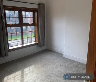 2 bedroom semi-detached house to rent - Photo 6