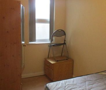 Upstairs Apartment, 79b University Avenue, Queens Quarter, Belfast,... - Photo 2