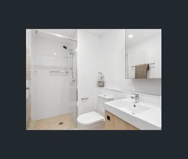 SPACIOUS ONE BEDROOM APARTMENT WITH STUDY IN NEWSTEAD! - Photo 6