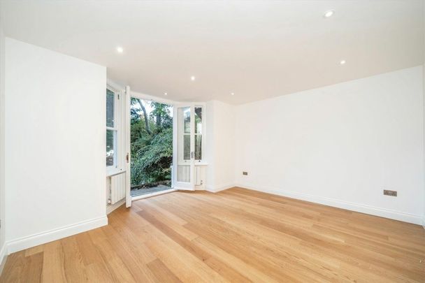 The Park, Highgate, N6 - Photo 1