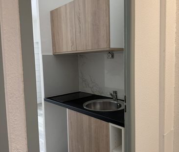 Location Appartement 1 pièce 13m² CHAMBERY 73000 - Photo 2