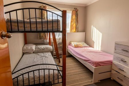 Low maintenance in Waikiwi – Easy care small section - Photo 4