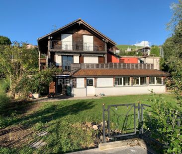 Lovely chalet with stunning lake views - Photo 3