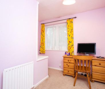 3 bedroom terraced house to rent - Photo 4