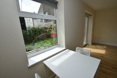 1 bed flat to rent in Romilly Road, Canton, CF5 - Photo 2