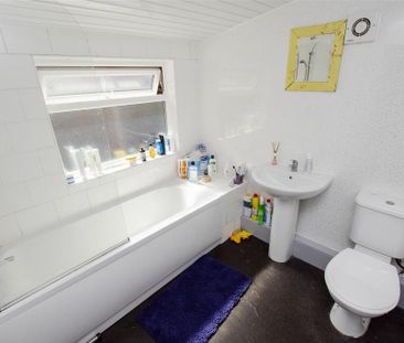 4 bedroom house to rent - Photo 5