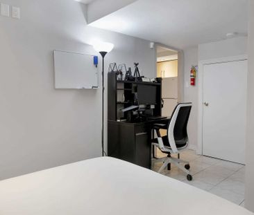 For Lease - 57 Lanark Avenue Unit# L-Front, Toronto, Ontario - Photo 3