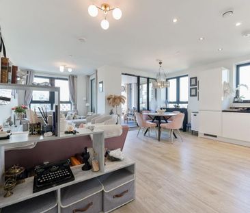 3 bedroom flat to rent - Photo 1