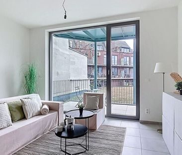 Appartement te huur in Antwerpen voor € 950 met 1 slaapkamer - Photo 2
