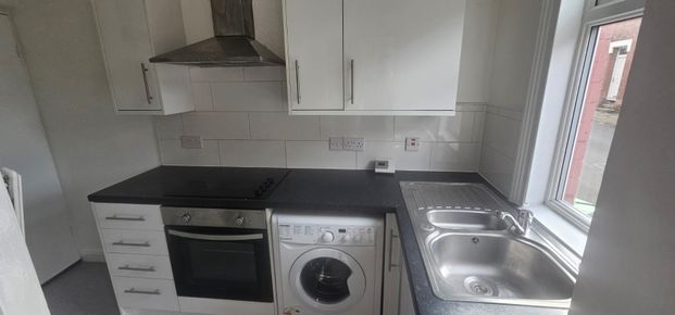 2 Bed - 48 Harold View, Hyde Park, Leeds - LS6 1PP - Student - Photo 1