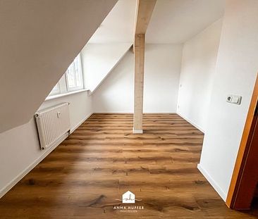 *1 Monat Kaltmiete frei!* 2-Raum-Dachgeschosswohnung mit Balkon - Foto 3