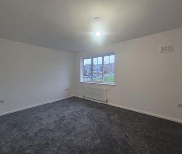 2 bedroom semi-detached house to rent - Photo 5