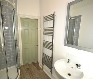 Rochdale Road, Abbey Wood - Photo 3