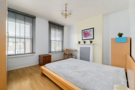 2 bedroom end of terrace house to rent - Photo 4