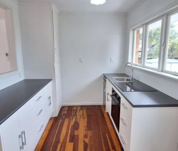 Renovated 2-Bedroom Waterview Unit – Move-In Ready! - Photo 4