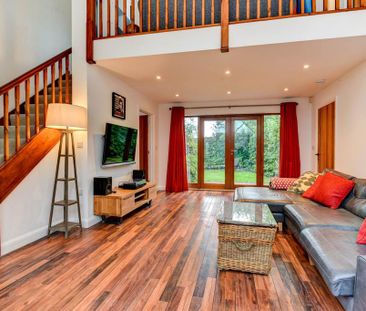 4 bedroom detached house to rent - Photo 3