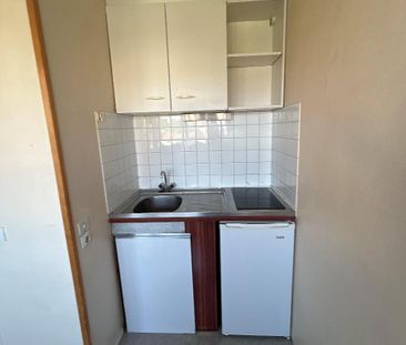 Location Appartement 1 pièce 33m² CLERMONT FERRAND 63100 - Photo 2