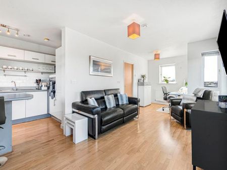 2 bedroom flat to rent - Photo 3