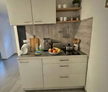 Frisch renovierte 2-Zimmer-Souterrainwohnung sofort bezugsfrei - Foto 3