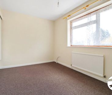 2 bedroom end of terrace house to rent - Photo 3