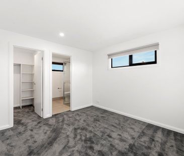 2/16 Arundel Street, Croydon - Photo 5