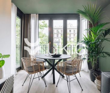 4 room luxury Flat for rent in València, 417, Barcelona, Province o... - Photo 2