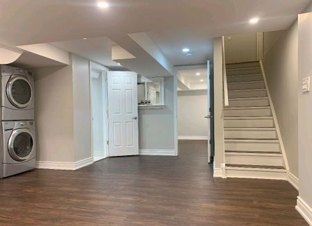 For Lease - 2285 Blue Oak Circle Unit# Basement, Oakville, Ontario - Photo 3