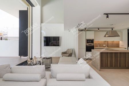 Μεζονέτα για ενοικίαση Πευκάκια (Αγία Παρασκευή) - Photo 2