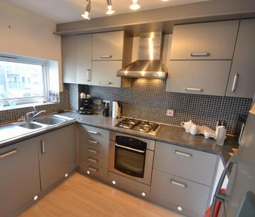 3 bedroom townhouse to rent - Photo 6