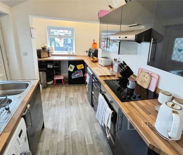 3 bedroom terraced house to rent - Photo 2