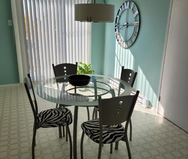 Beau Grand 4 1/2 propre à louer - Photo 3