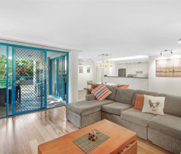 Luxury Beachside Bliss in North Wollongong - FULLY FURNISHED - Photo 1