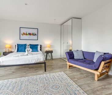 Pavilion Place - Photo 1