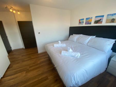 2 bedroom flat to rent - Photo 4