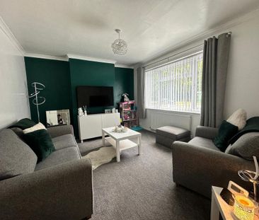 3 bedroom semi-detached house to rent - Photo 5