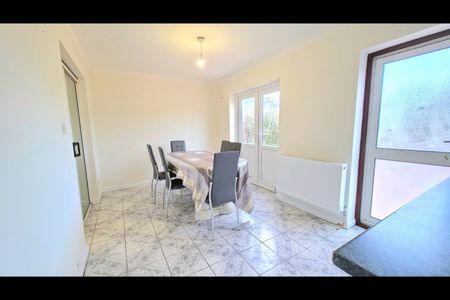 4 Bed Semi-Detached House, Christchurch Avenue, HA0 - Photo 4