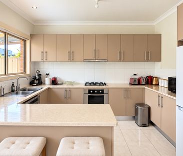 Modern, Low-Maintenance Living in a Convenient Lalor Location! - Photo 5