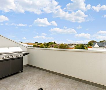Modern living. Easy Altona North lifestyle. - Photo 6