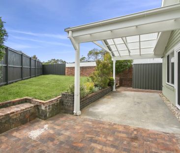 Immaculate low maintenance home in tranquil & private cul-de-sac - Photo 4