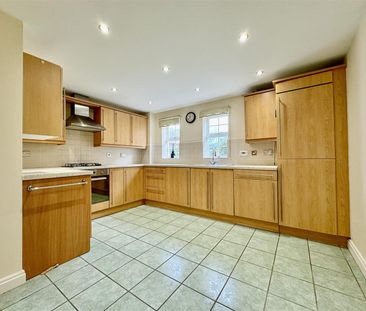 Jasmine Way, Bexhill-On-Sea, TN39 3GJ - Photo 1