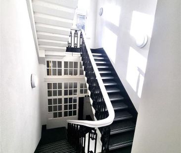 2 bedroom property to rent - Photo 1