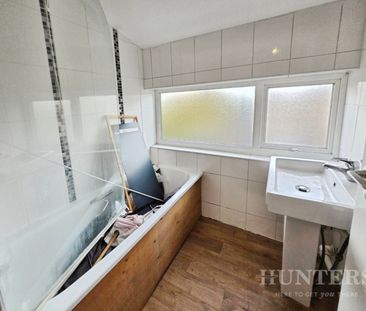 2 bedroom Flat To Let - Photo 5