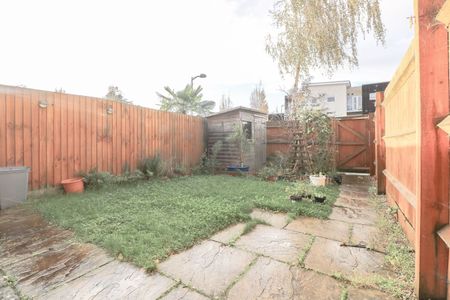4 Bedroom - Photo 5