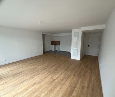 Location appartement 4 pièces, 90.67m², Challans - Photo 1